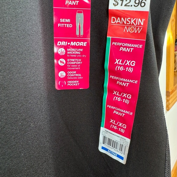Danskin Now performance pants - Picture 2 of 10